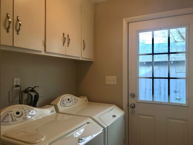 715 W Wiley Ave, Bluffton, IN 46714 - photo 5