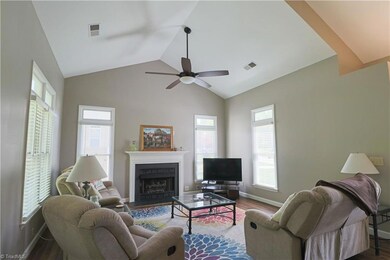 4112 Carroll Ridge Ct, High Point, NC 27265 - photo 5