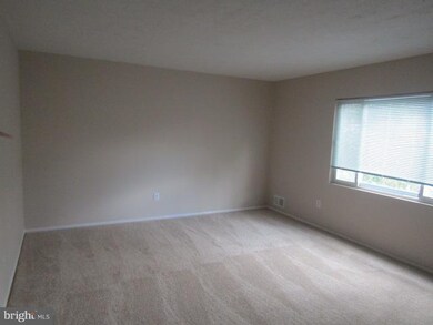 134 Daimler Dr unit 7, Capitol Heights, MD 20743 - photo 6