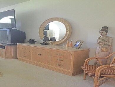 10929 NW 70th St, Doral, FL 33178 - photo 6