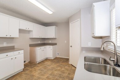 unlisted-address, Denton, TX 76210 - photo 7