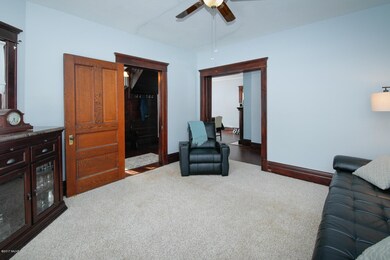 415 N Madison St, Marshall, MI 49068 - photo 3