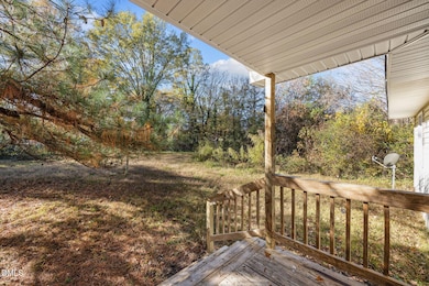 691-693 Boddie St, Henderson, NC 27536 - photo 6