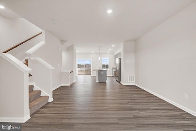 1264 Red Clover Ln, Ranson, WV 25438 - photo 4