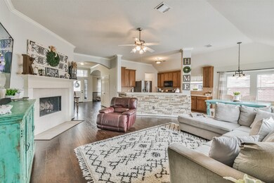 38427 E Sulphur Creek Dr, Magnolia, TX 77355 - photo 6