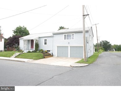 11 E 9th St, Shoemakersville, PA 19555 - photo 4