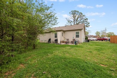 111 Garden Dr, Shelbyville, TN 37160 - photo 5