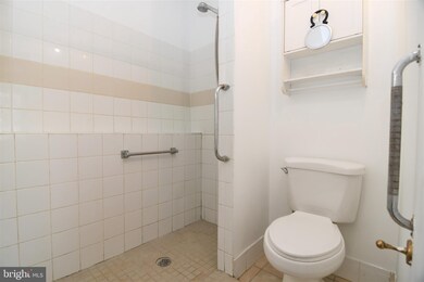 570 Homestead Ln, Ambler, PA 19002 - photo 6