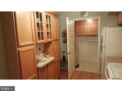 545 Brandon Rd, Norristown, PA 19403 - photo 2