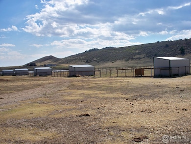 loafing sheds w water