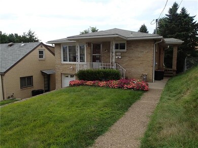 Great move in ready starter home or downsizer!