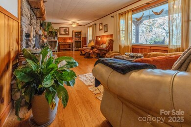 127 Reid Queen Dr, Marion, NC 28752 - photo 7