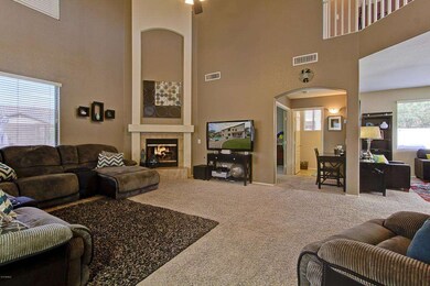 006_Family Room
