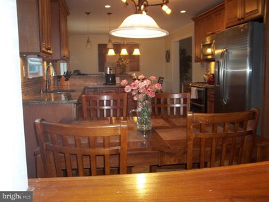 859 Phillips Rd, Warminster, PA 18974 - photo 5