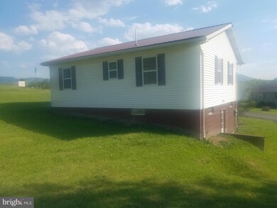 100 1st St, Moorefield, WV 26836 - photo 5