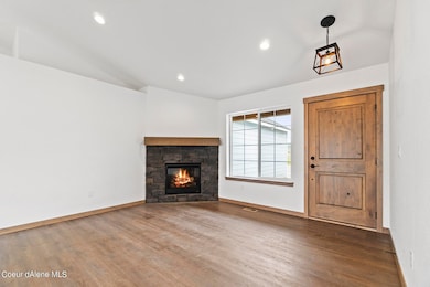 8532-Ferguson-Lane-4195