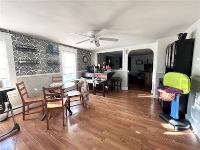 214 Franklin St, Bristol, RI 02809 - photo 4