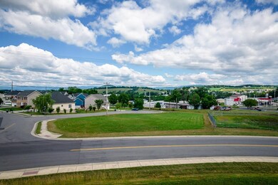 690 Pear St, Harrisonburg, VA 22801 - photo 5