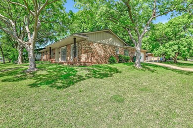 2901 Mimosa Dr, Sherman, TX 75092 - photo 5