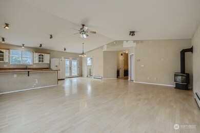 317 Varner Ave SE, Orting, WA 98360 - photo 6