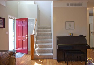 5696 SW 33rd Terrace, Topeka, KS 66614 - photo 2