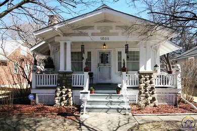 1508 SW MacVicar Ave, Topeka, KS 66604 - photo 2