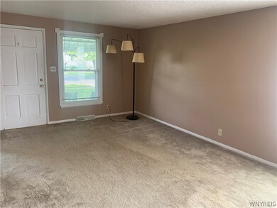 194 Oelkers St, North Tonawanda, NY 14120 - photo 3