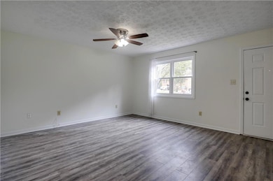 304 Lexington Dr, Lawrenceville, GA 30046 - photo 4