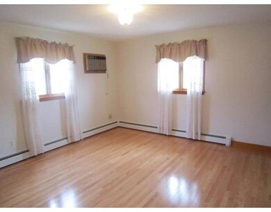 338 Beaver St unit 1, Waltham, MA 02452 - photo 3