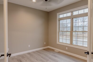 52075 Cloverleaf Dr W, South Bend, IN 46637 - photo 5