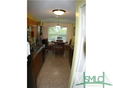 Kitchen. Great Easy To Work in Kitchen