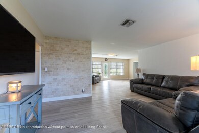 1510 Carandis Cir West Palm-large-010-01