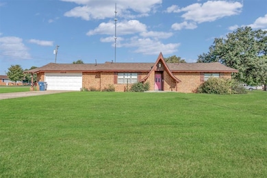 1600 Crestview Dr, Cordell, OK 73632 - photo 3