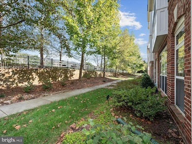 19264 Koslowski Square, Leesburg, VA 20176 - photo 4