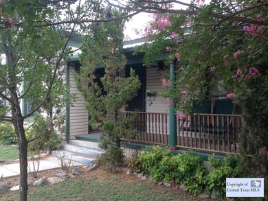 511 W Hopkins St, San Marcos, TX 78666 - photo 3