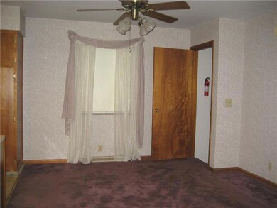 4406 Glenmawr Ave, Columbus, OH 43224 - photo 7