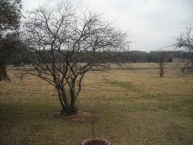 105 Uselton Rd, Shelbyville, TN 37160 - photo 3