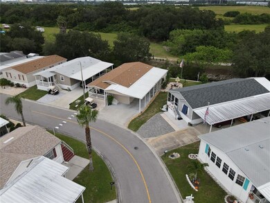 215 N Saint George Cir, Apollo Beach, FL 33572 - photo 2