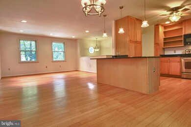 15327 Edgehill Dr, Dumfries, VA 22025 - photo 2