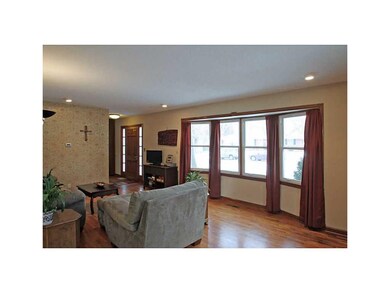 Living Room-L1.