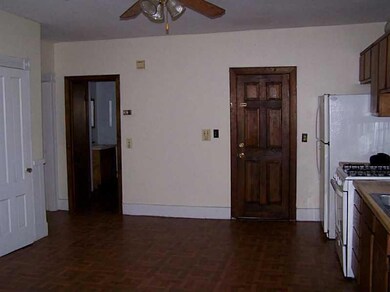 258 Randall St unit 2nd Floor, Pawtucket, RI 02860 - photo 4