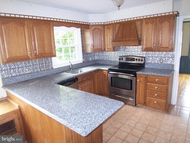 198 Pine Valley Rd, Doylestown, PA 18901 - photo 4