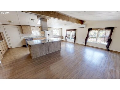 Living Room/Dining Room