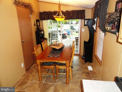 172 Sonnys Ct, Lothian, MD 20711 - photo 6