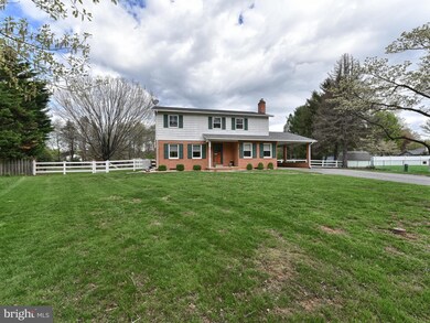 7002 Runny Ct, Frederick, MD 21702 - photo 2