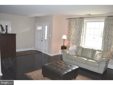 4811 Shepard St, Brookhaven, PA 19015 - photo 5