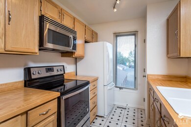 5647ChilkootCt(10of18)