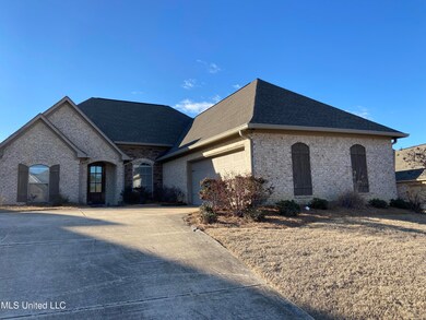 503 E Cowan Creek Cove