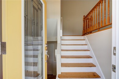 22 Reardon Dr, Middletown, RI 02842 - photo 5