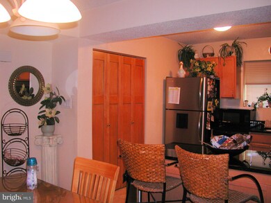 2139 Old Landing Way unit 14, Woodbridge, VA 22191 - photo 3